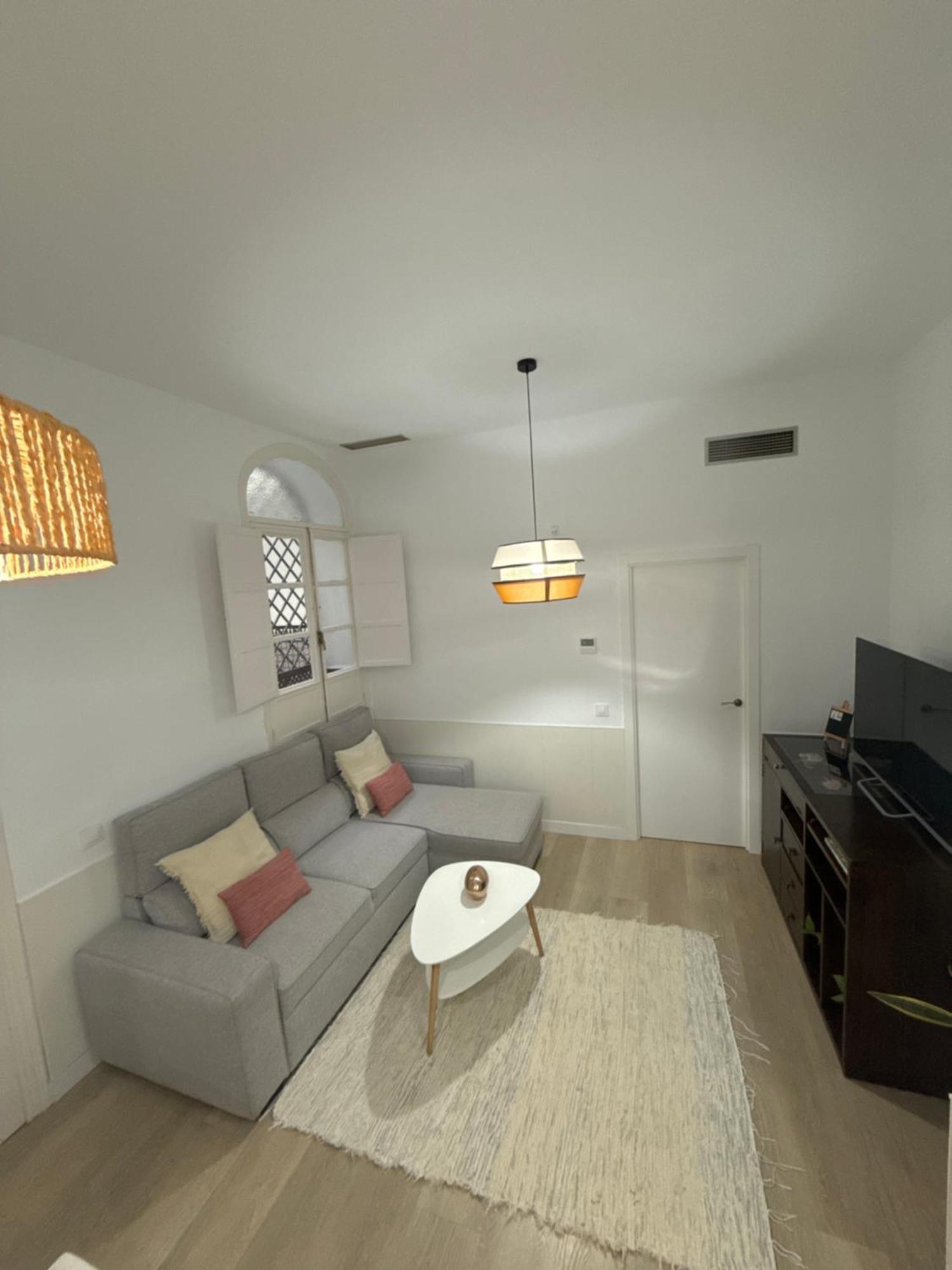 Appartement Pikis Center *
