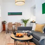 Pikis Center Sevilla